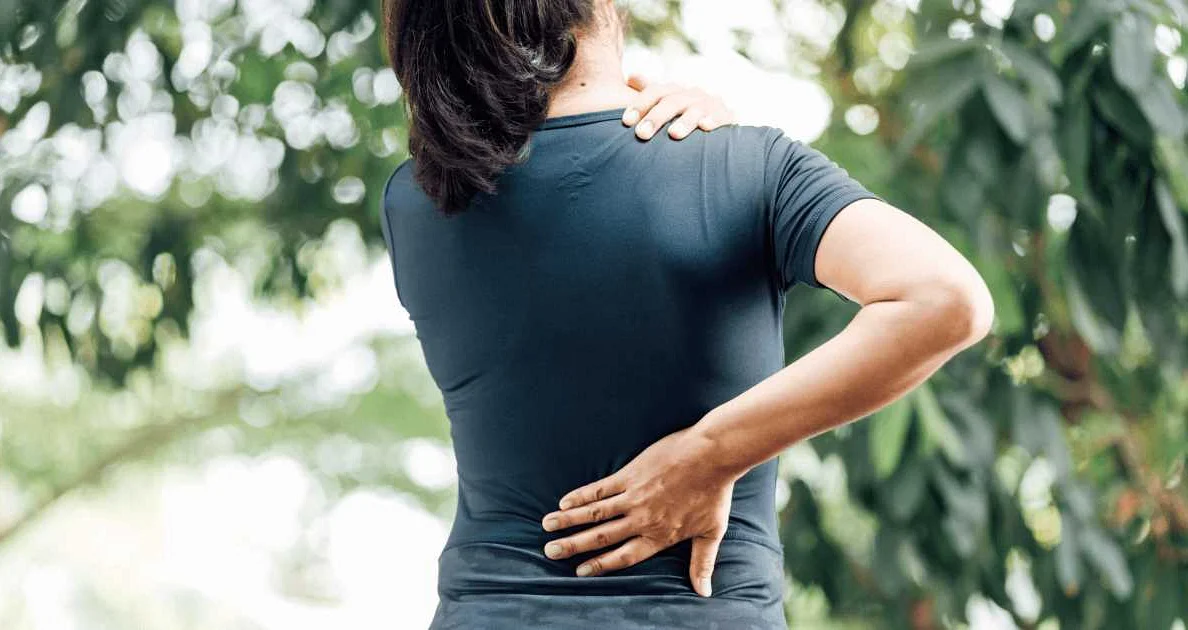 Что такое мануальная терапия и как она помогает при болях в спине