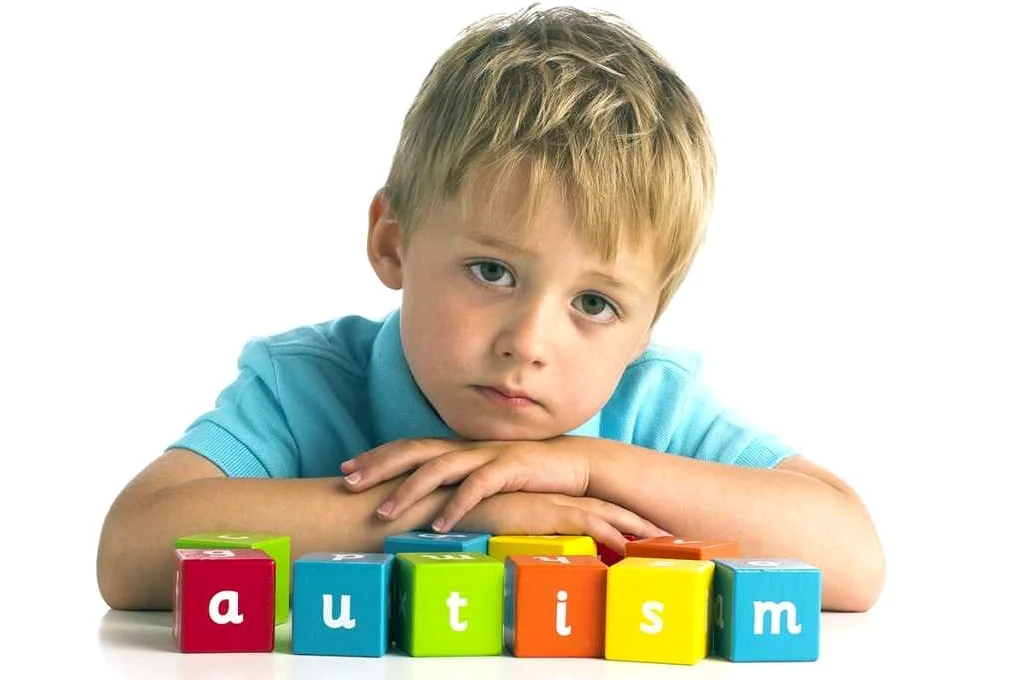 Как помочь ребенку с нарушением аутистического спектра