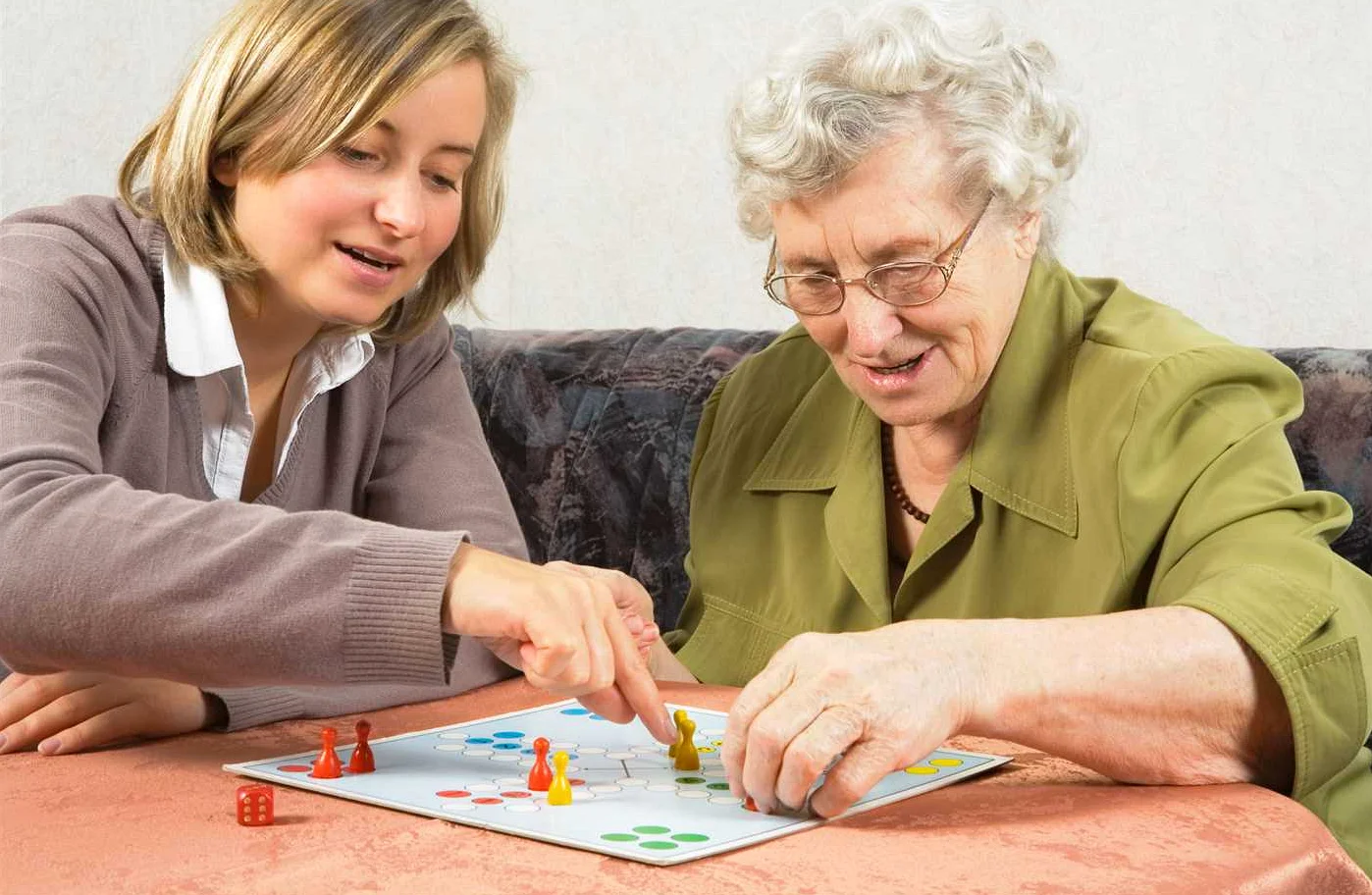 Комплексный подход к психологической поддержке пожилых людей с деменцией